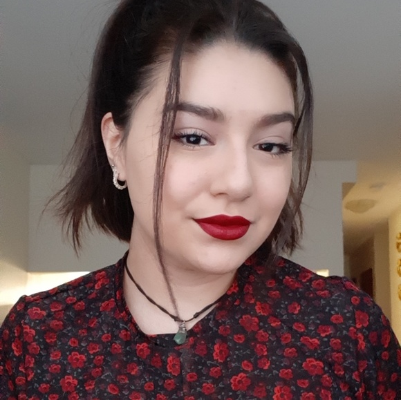 Meet your Posher, Paula - Picture 1 of 1